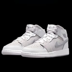 Nike Air Jordan 1 Mid SE Womens/Kids White Metallic Silver Grey